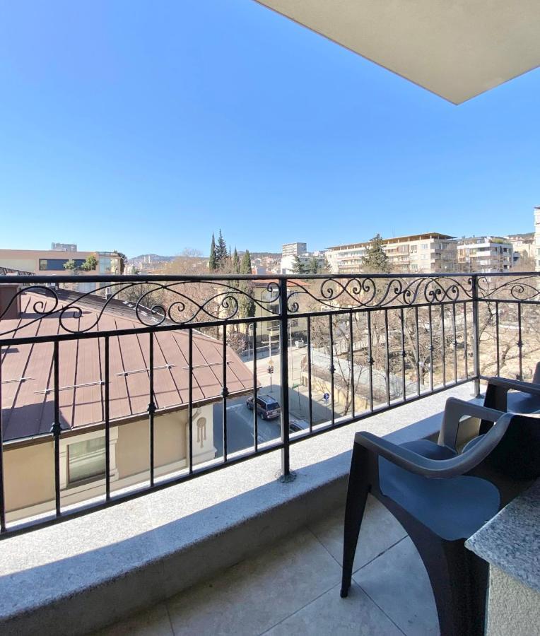 Central Apartment For 4 Guests Next To State Opera Stara Zagora Buitenkant foto